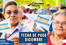 Personas mayores reclamando el pago del programa Colombia Mayor en Colombia